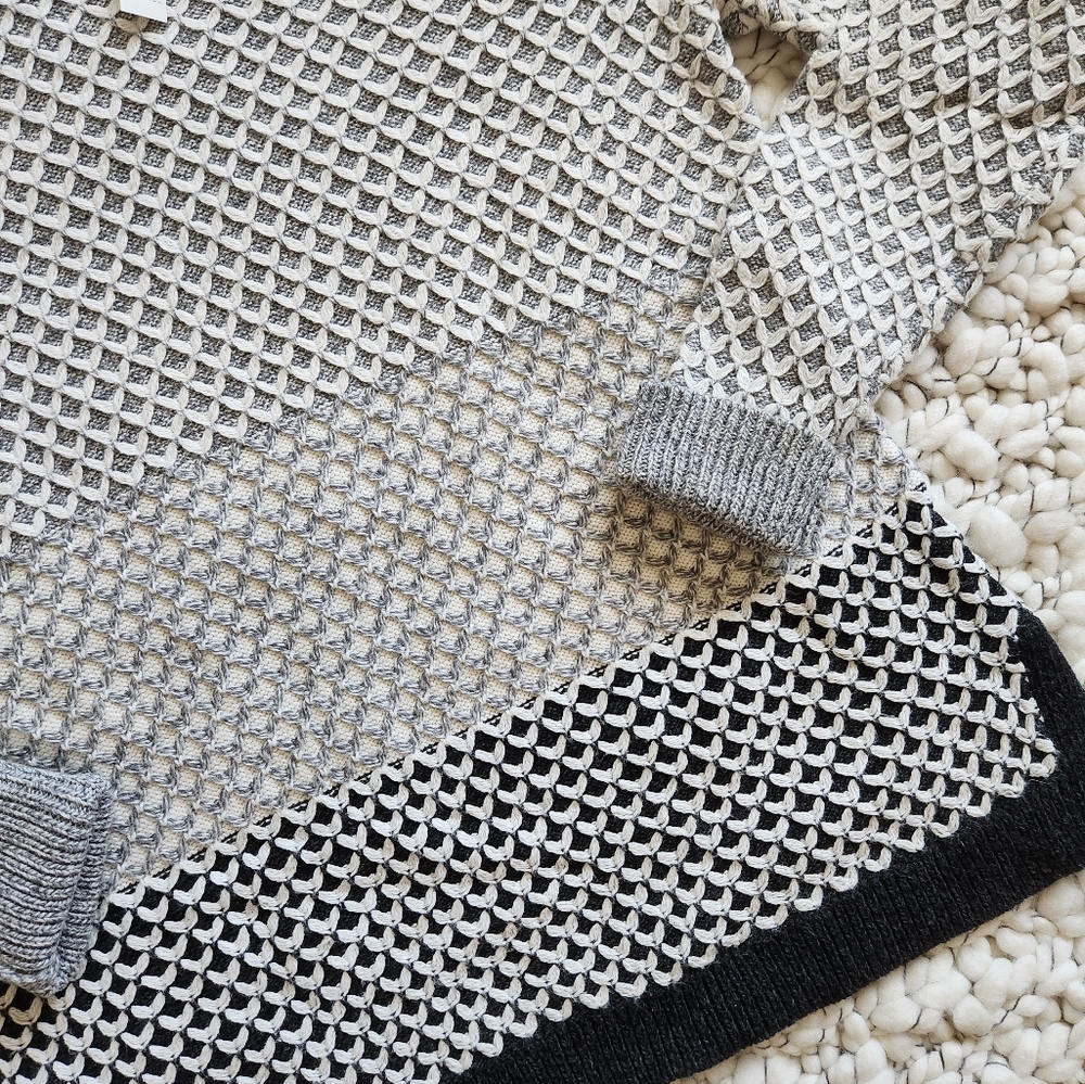 Madewell Gray & Cream Textured Crewneck Sweater - Picture 4 of 5